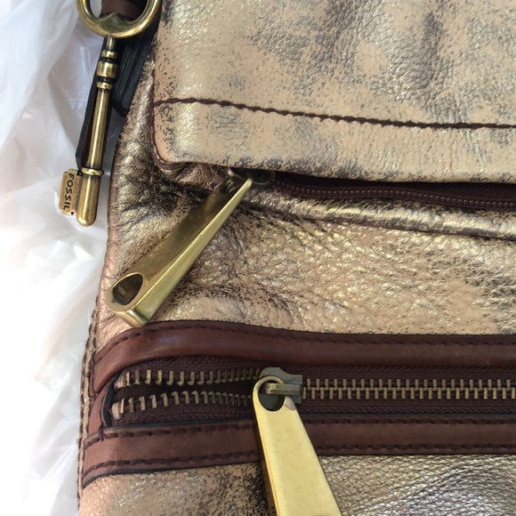 FOSSIL LEATHER LARGE BOHO SHOULDER BAG, distressed bronze, zippers - Picture 5 of 12
